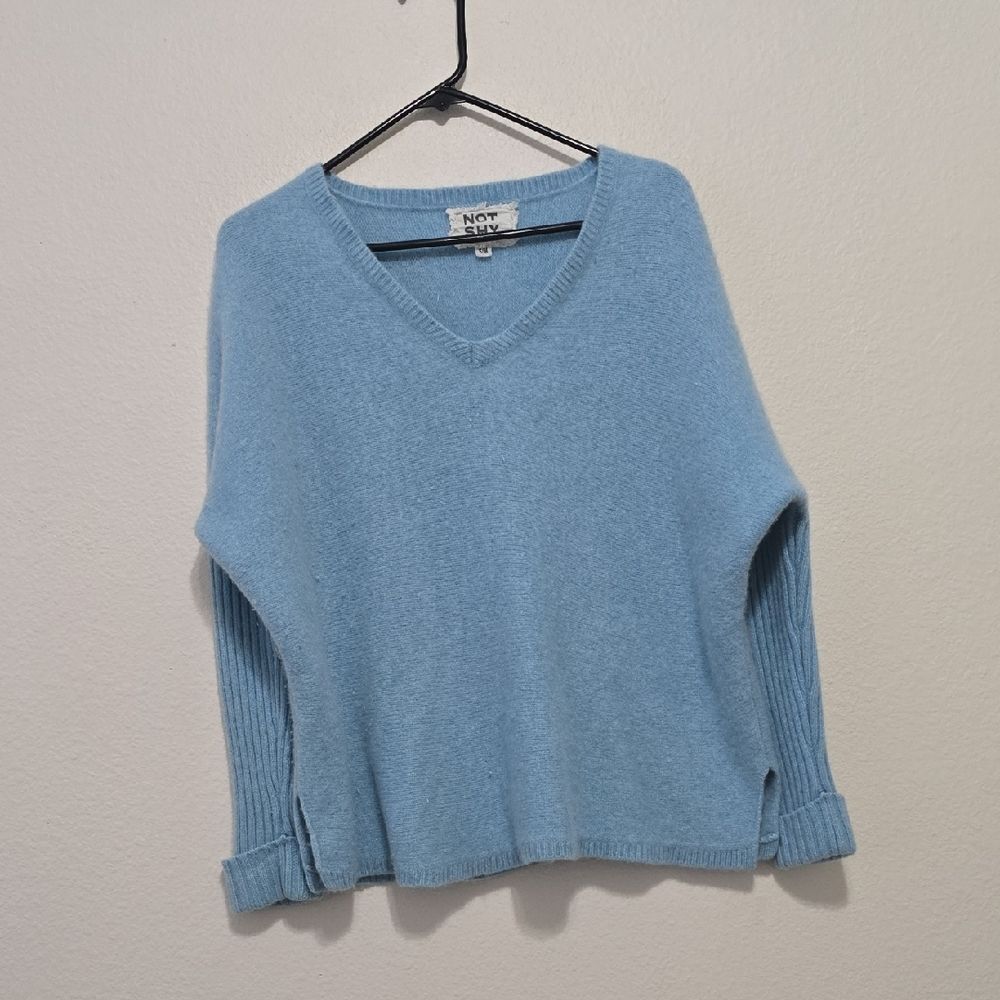 NOT SHY Women's Soft Blue V-Neck CASHMERE S/M/Sweater